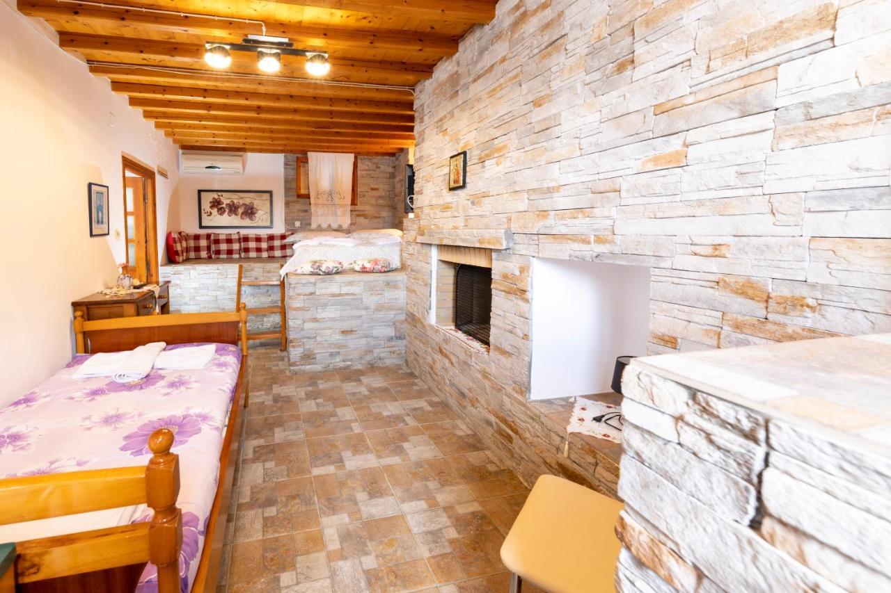 Maria Studios Cherronisos  Buitenkant foto
